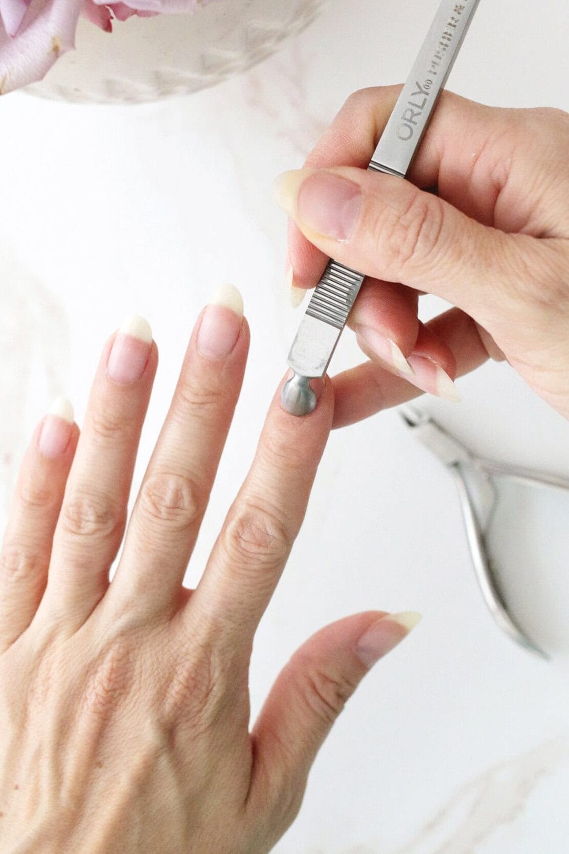 push back cuticles home manicure