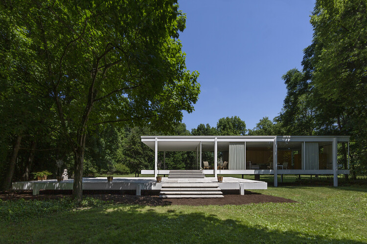 Mid-Century & Mid-Western: Tracing the Modernist Movement in America’s Industrial Corridor - Image 13 of 15