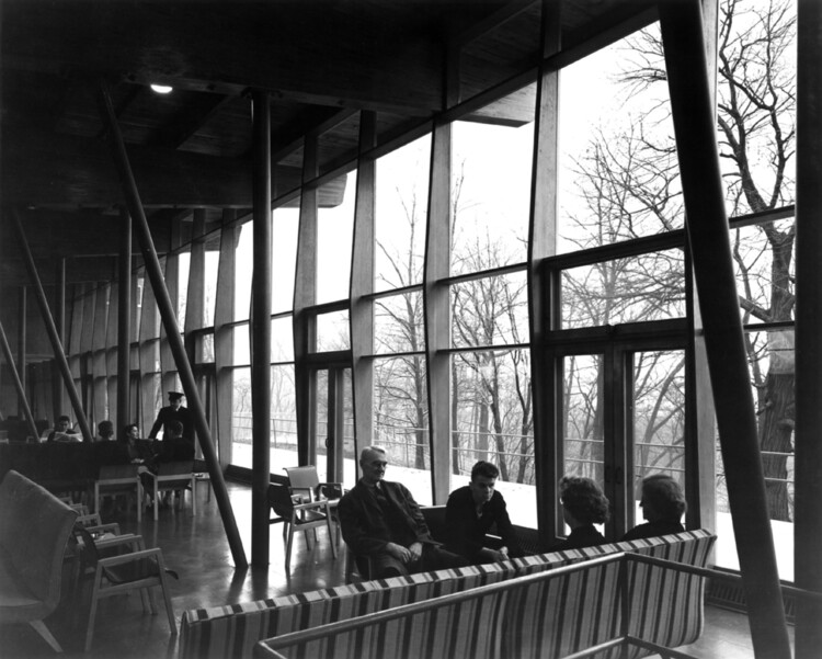 Mid-Century & Mid-Western: Tracing the Modernist Movement in America’s Industrial Corridor - Image 14 of 15