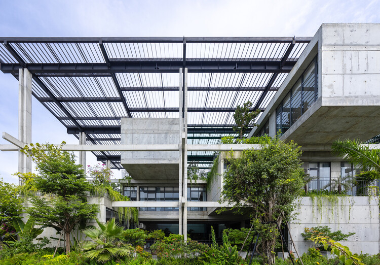 Textile Factory Office / Ho Khue Architects - Image 3 of 57