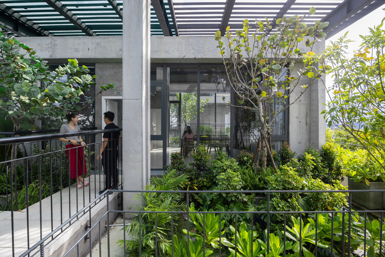 Textile Factory Office / Ho Khue Architects - Exterior Photography