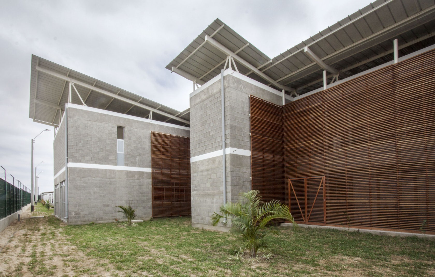 © POGGIONE + BIONDI ARQUITECTOS