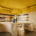 Pastelowe Pâtisserie / Znamy się - Interior Photography, Kitchen, Lighting, Shelving