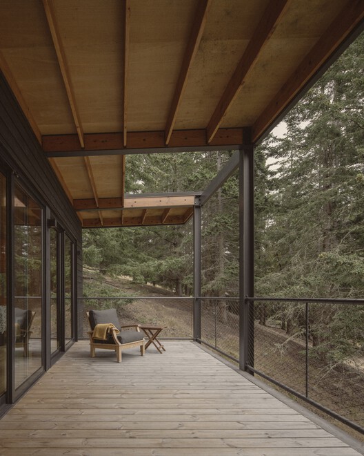 Trestle Cabin / Miller Hull Partnership - Interior Photography, Wood, Deck, Beam