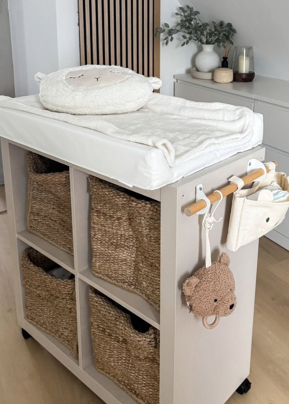 KALLAX changing table