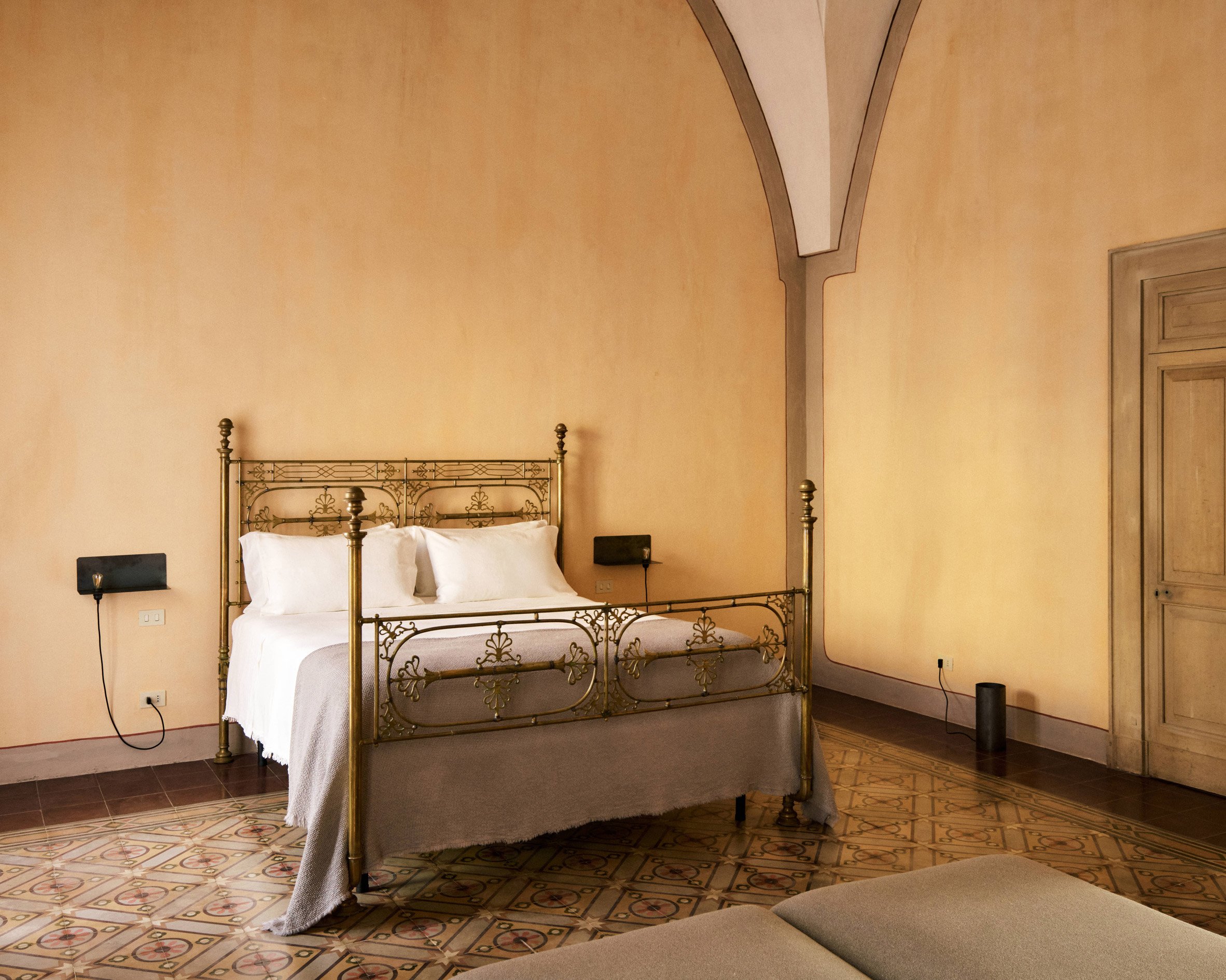 Vaulted room in Puglia hotel