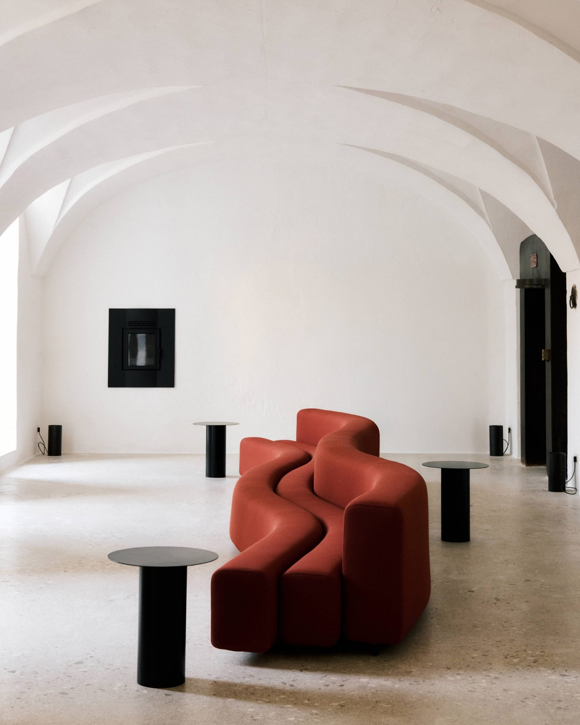 Osaka sofa by Pierre Paulin in Puglia hotel