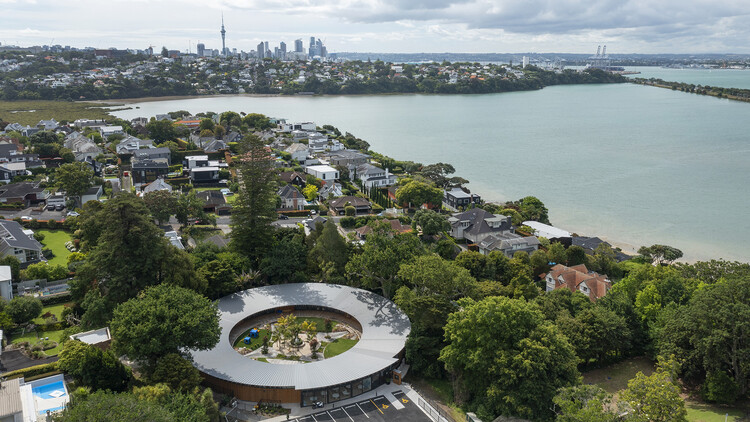 St Kentigerns Childcare Centre / Smith Architects  - More Images