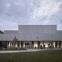 Sportbad am Rabet Modular Swimming Facility / gmp Architects - Exterior Photography, Concrete
