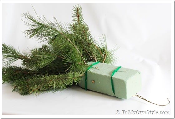 How to decorate with Christmas-Greenery How to make holiday porch decoration with Christmas-Greenery