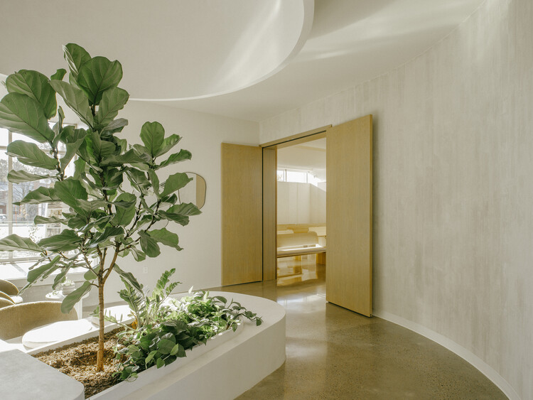 La Seigneurie Funeral Home / ultralocal architectes - More Images