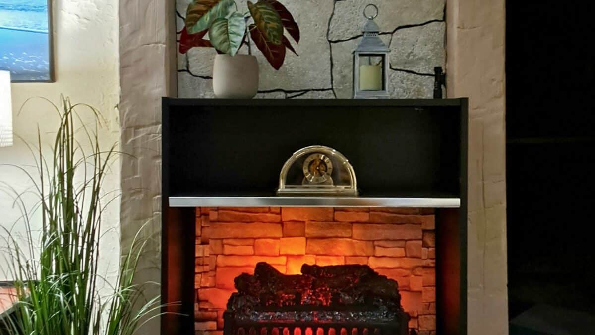 bookshelf fireplace